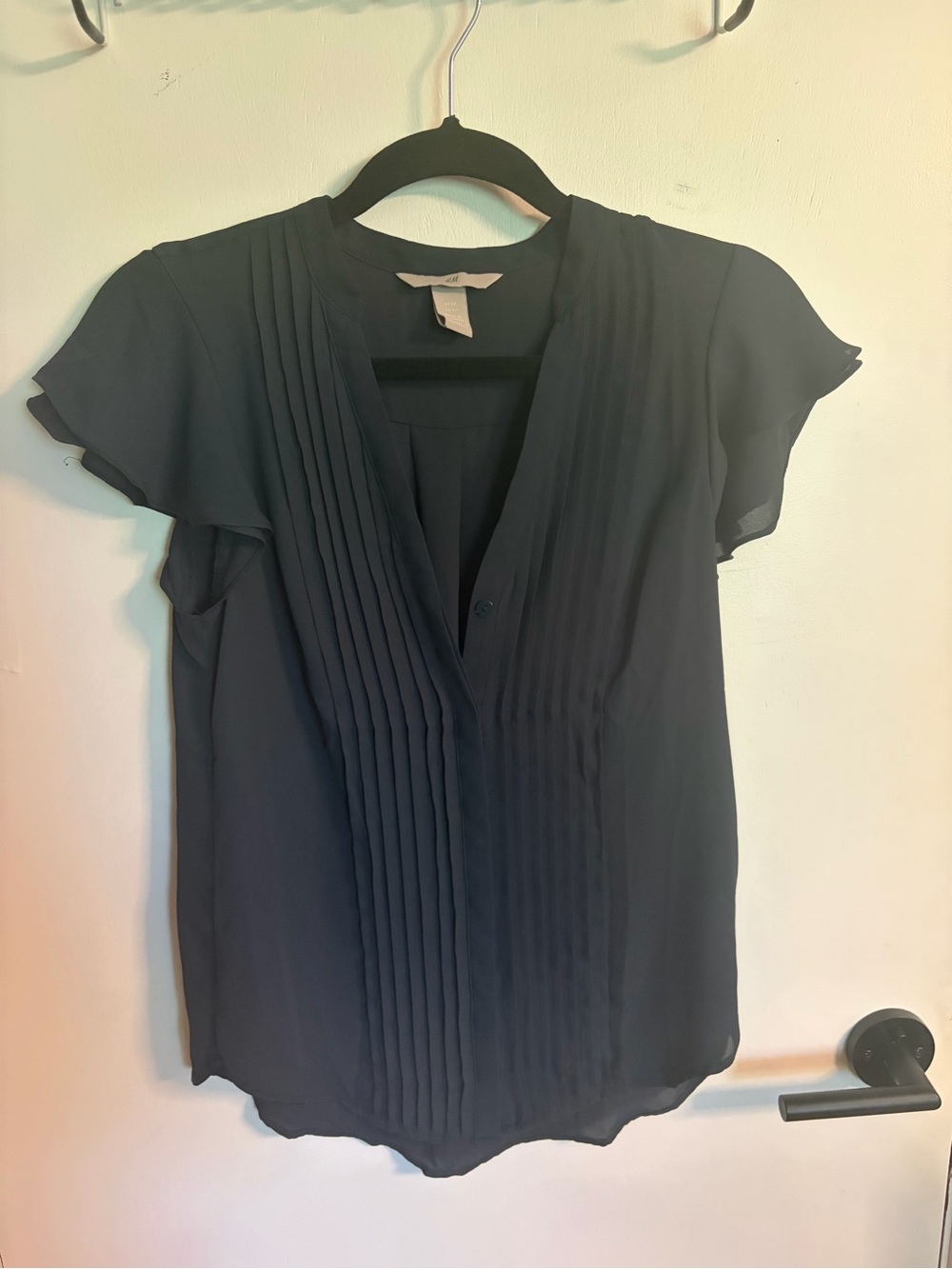 H&M Navy Pleated V-Neck Flutter Sleeve Top